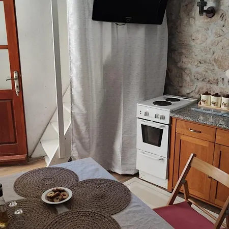 Stone House On The Cove Apartment *